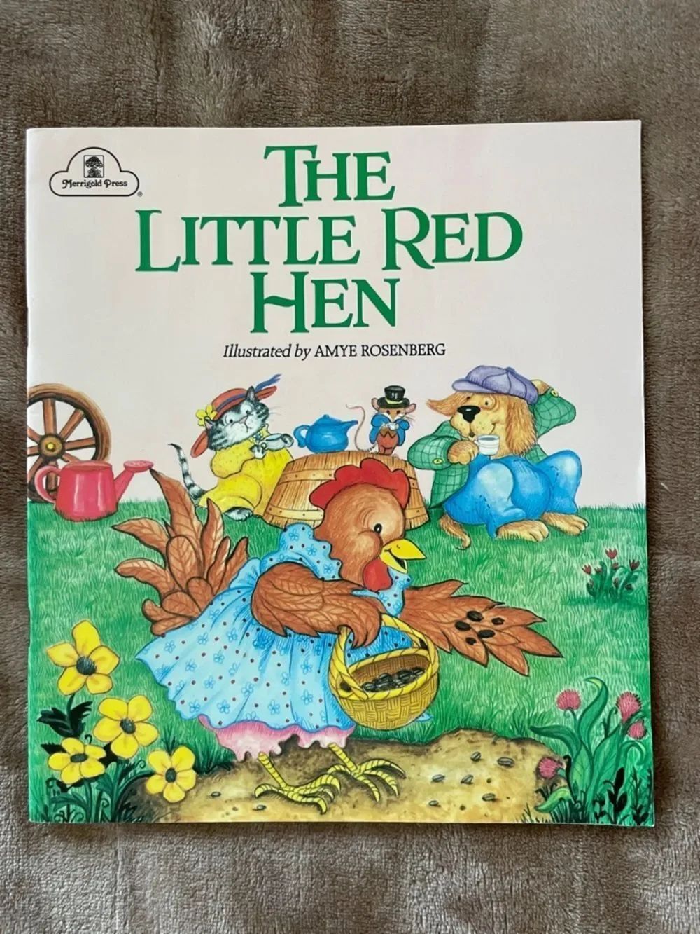 Merrigold Press The Little Red Hen Illustrated Book - Green & White Cover